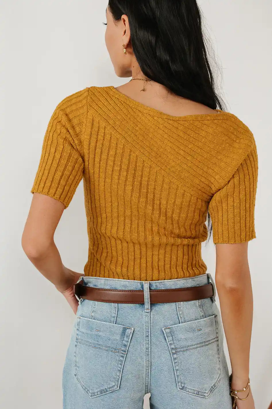 BOAT NECKLINE ON YELLOW SWEATER