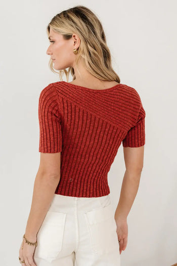 RIBBED SHORT SLEEVE SWEATER