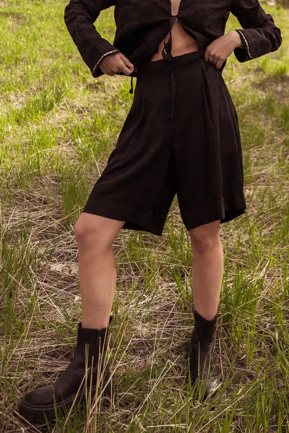 Woven shorts in black 