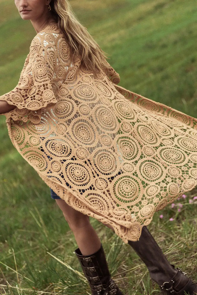 Oversized crocheted kimono in camel 