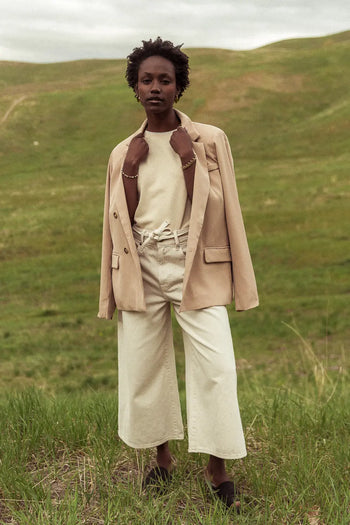 Woven blazer in taupe 