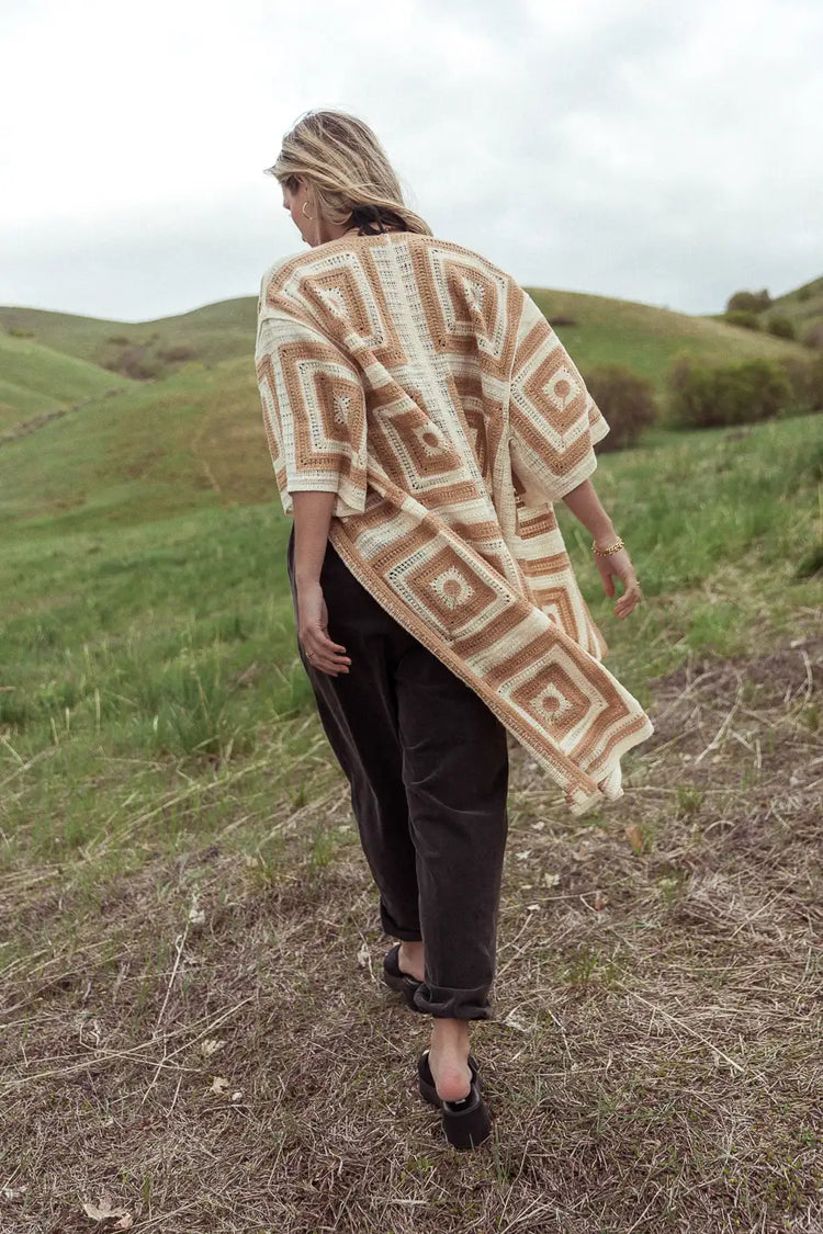 Flowy beige kimono 