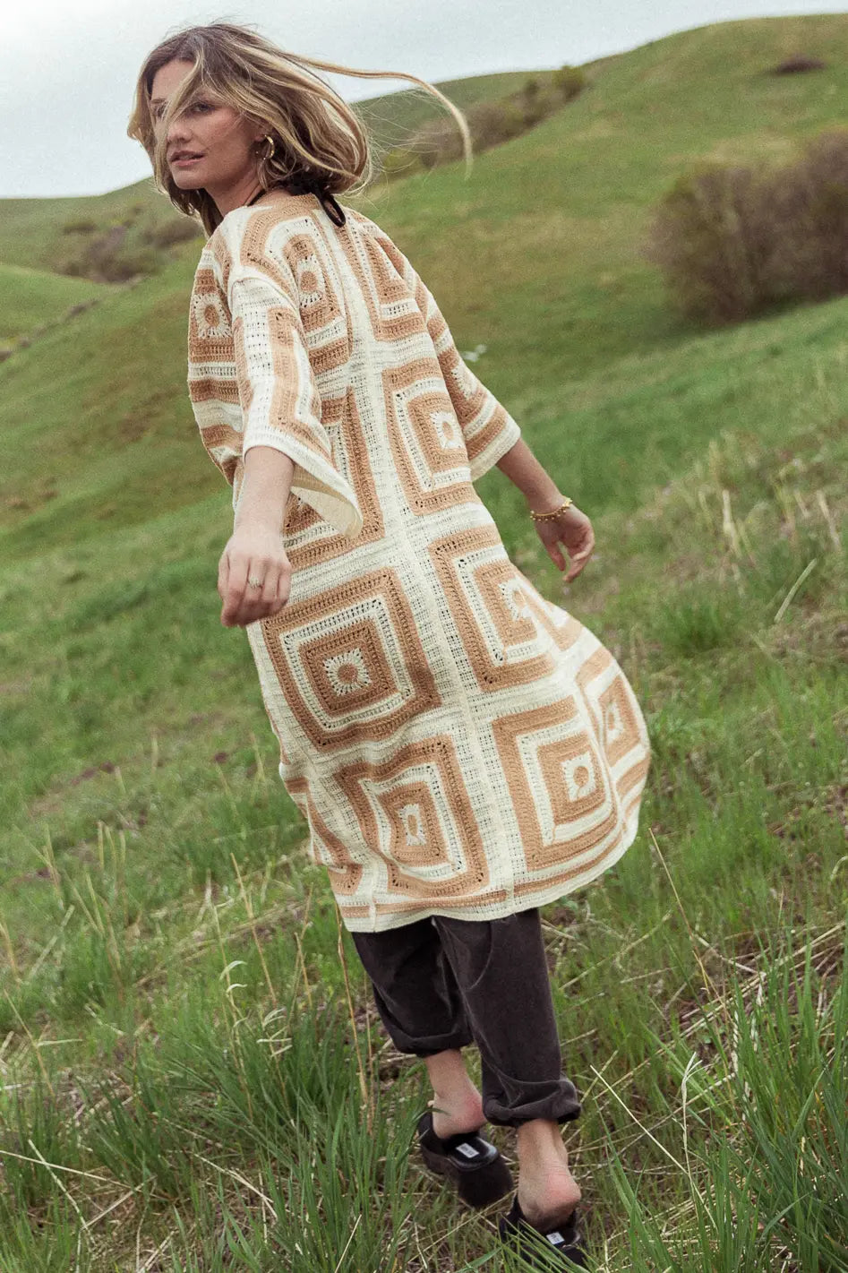 Regio Geometric Kimono in Beige FINAL SALE