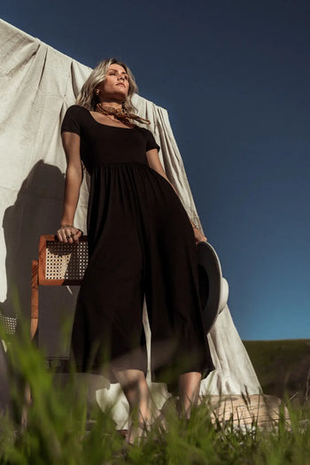 U-Neck jumpsuit in black 