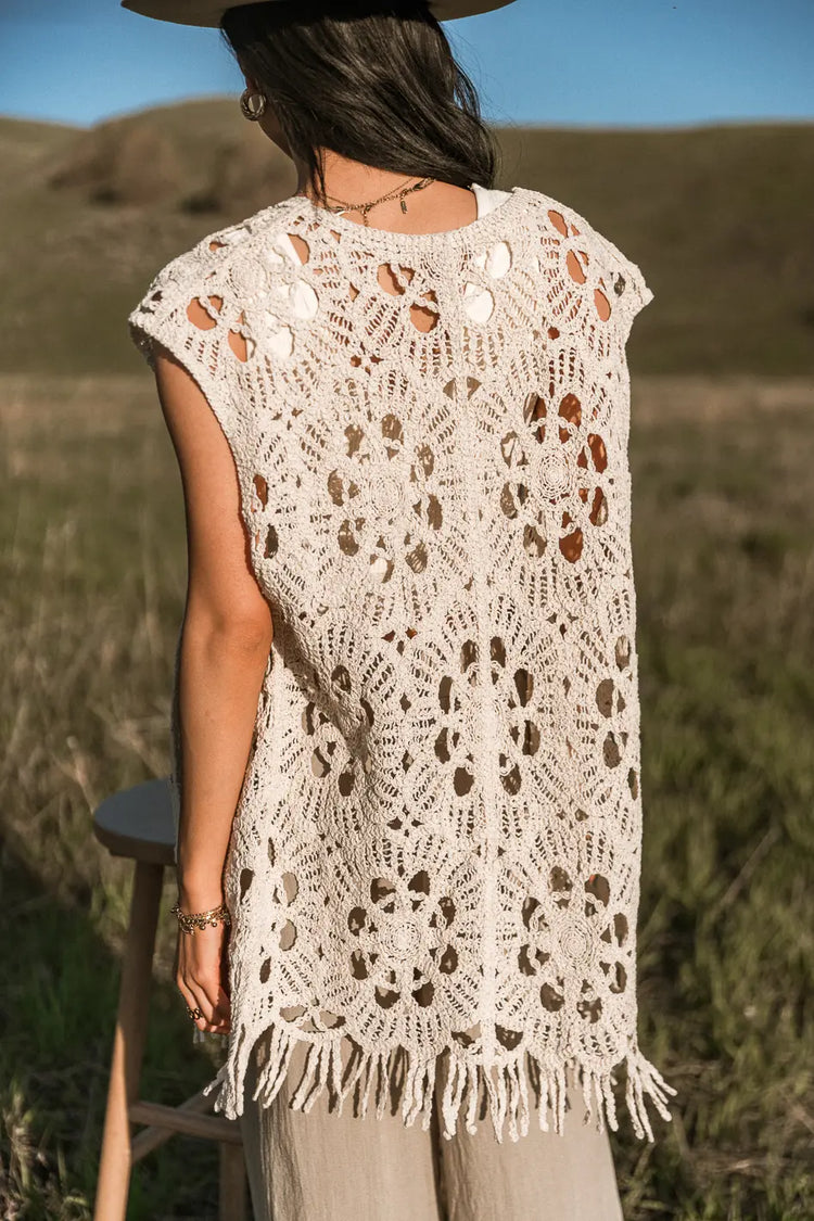 Floral vest in cream 