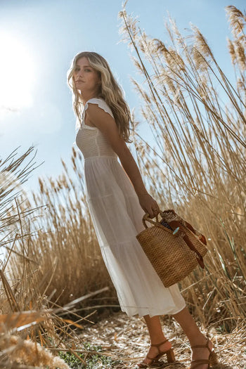 Ruffled hem sleeves dress in white 