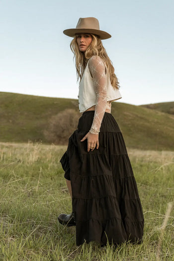 Tiered skirt in black 