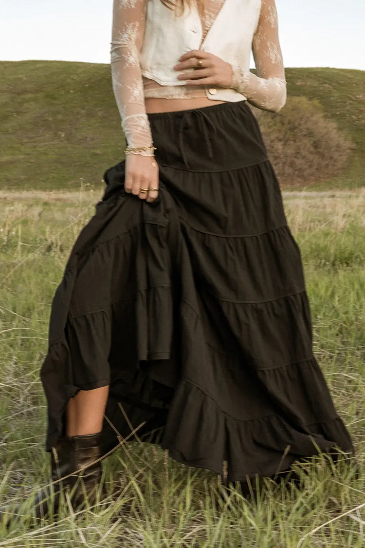 Elastic waist skirt in black 