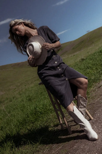 Short Sleeve Midi Dress in Navy 