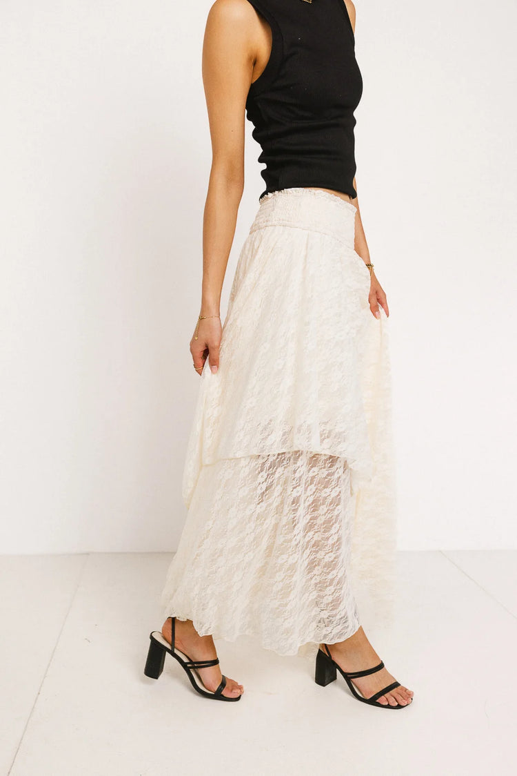 Asymmetrical skirt in ivory 