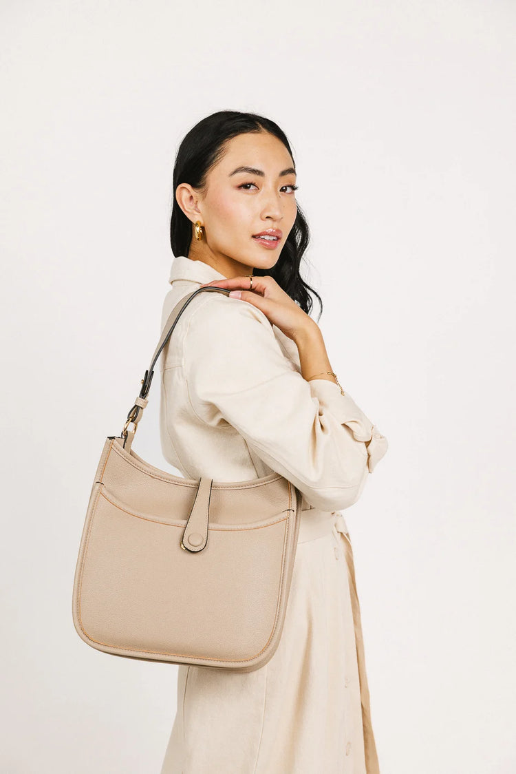 Shoulder straps bag in nude 