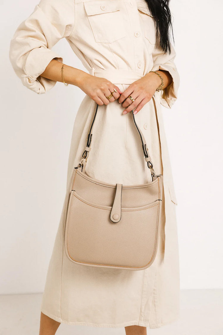 Beige purse 