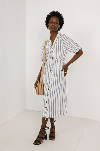 Short sleeves striped dress in white 