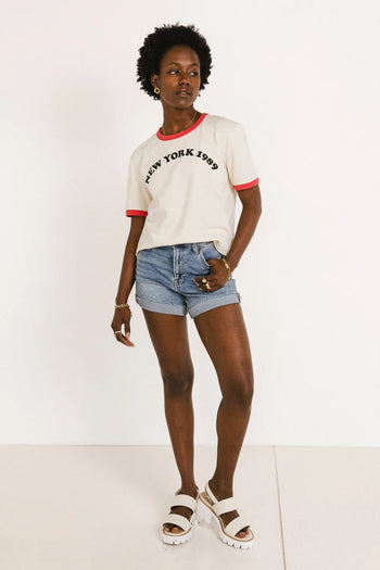 Denim short in medium wash 