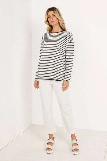 Striped top in white and green 