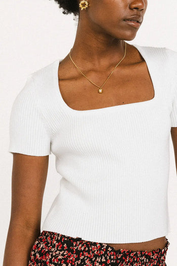 Short sleeves top in white 