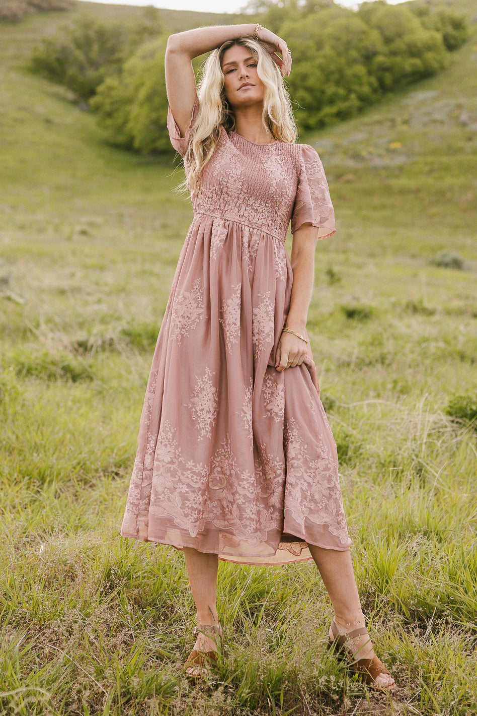 Alora Embroidered Dress in Dusty Rose | böhme