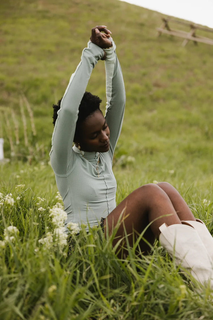 Long sleeves top in sage 