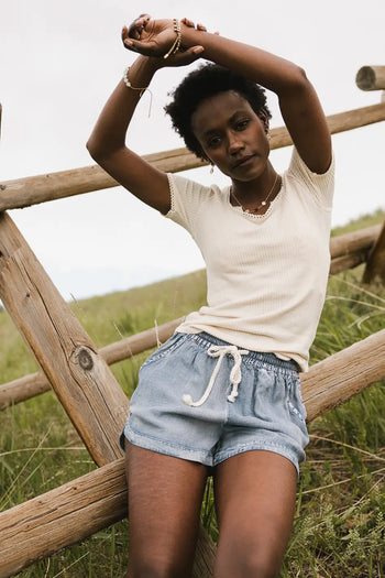 Knit ribbed top in cream 