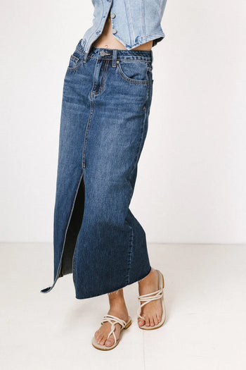 Two hand pockets denim skirt 