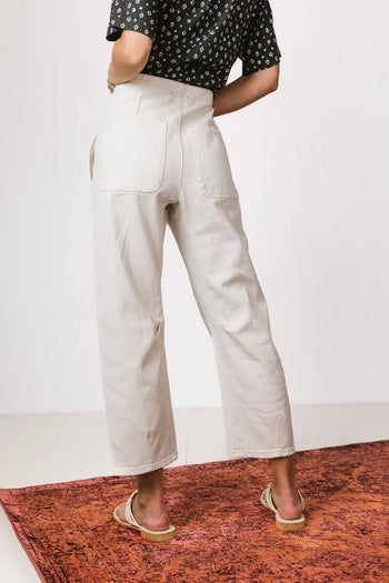 Two pockets denim jeans in cream 