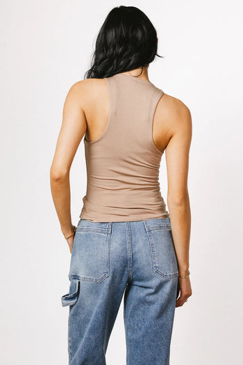 Sleeveless top in mocha 