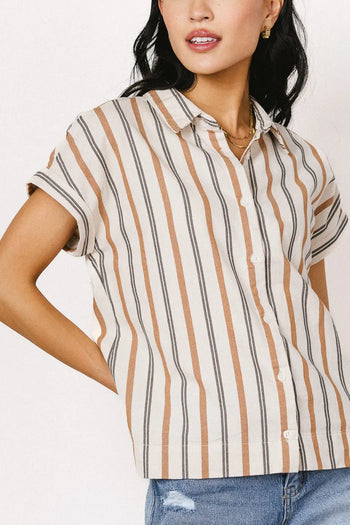 Button up in multi color 