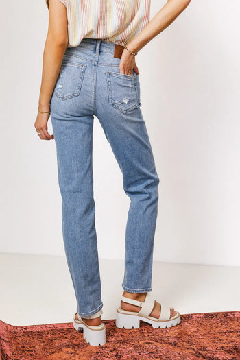 Two back pockets straight leg denim in medium wash 