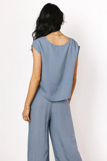 Round neck top in slate 