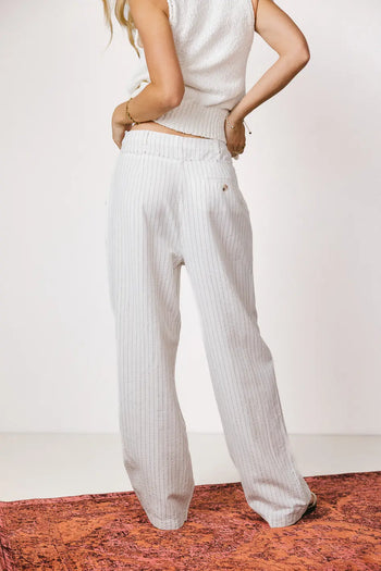 Woven white leg pants 