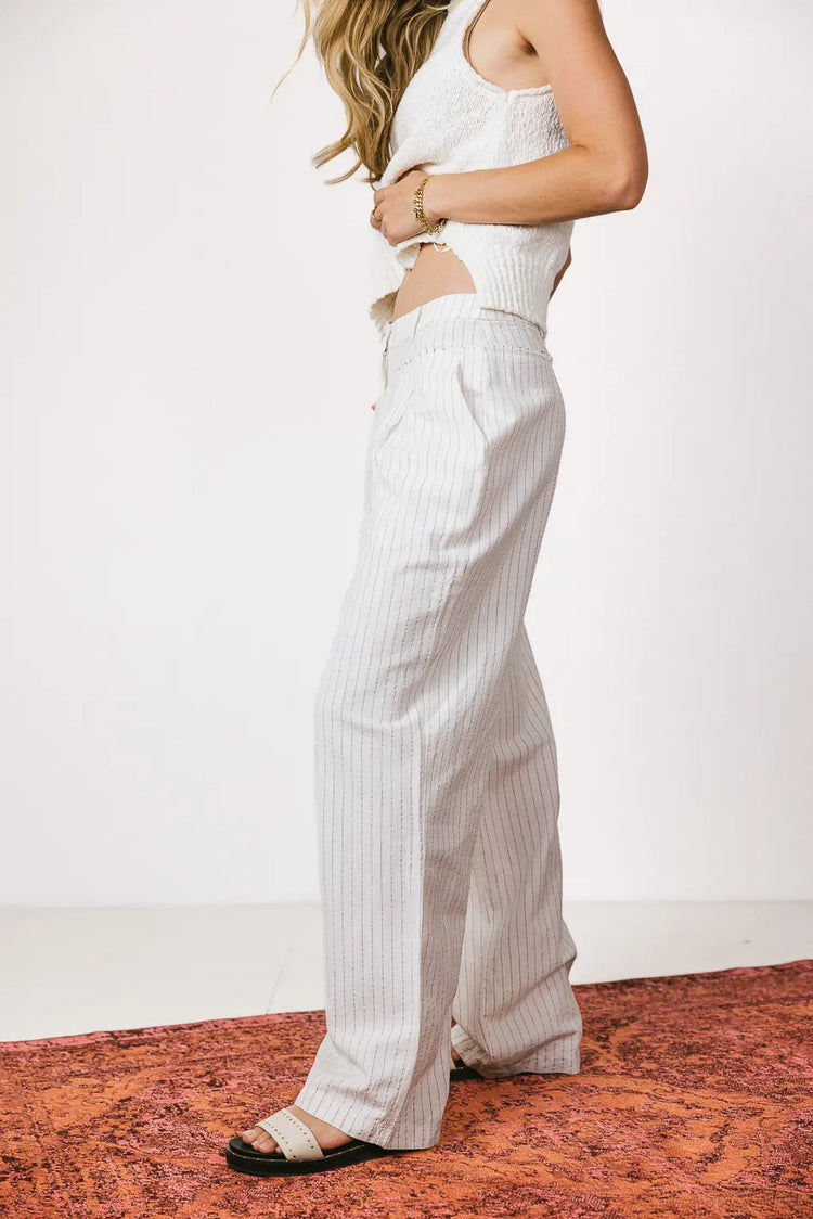 Wide leg pants in white and striped black 