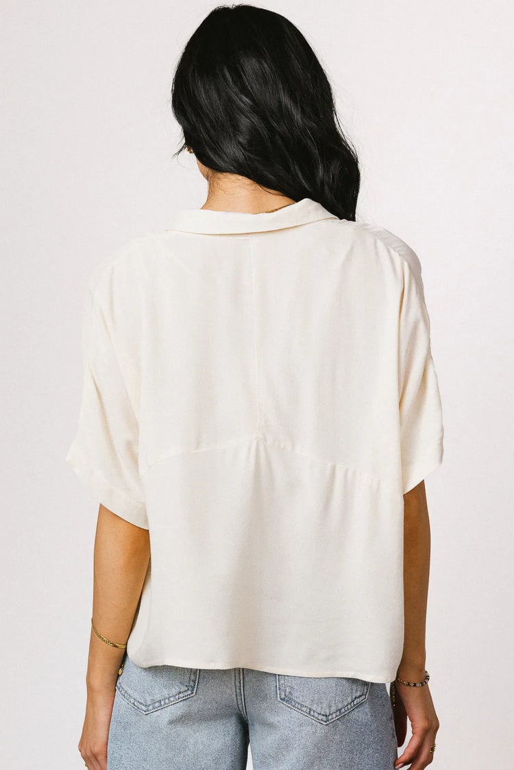 Woven blouse in cream 
