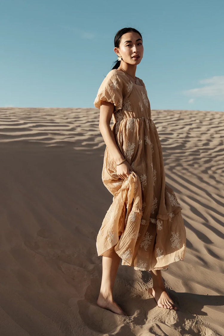 Tiered skirt dress in camel 