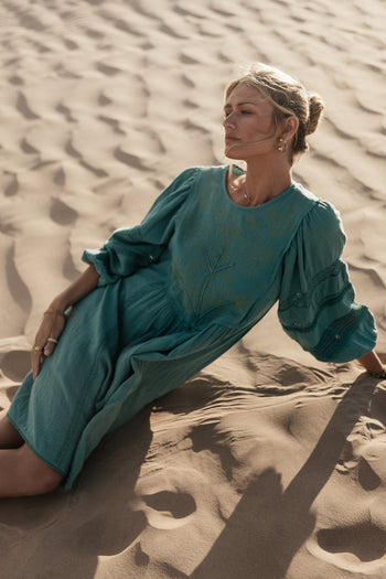 puff sleeve embroidered dress