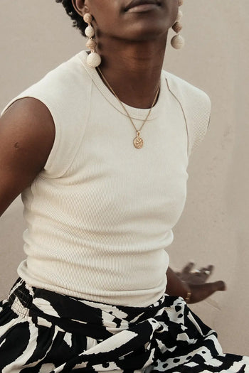 Round neck top in tan 