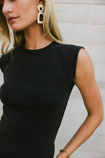 Ribbed tank top in black 