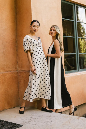 Short sleeves dress in beige and black 