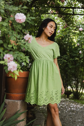 Short sleeves dress in green 