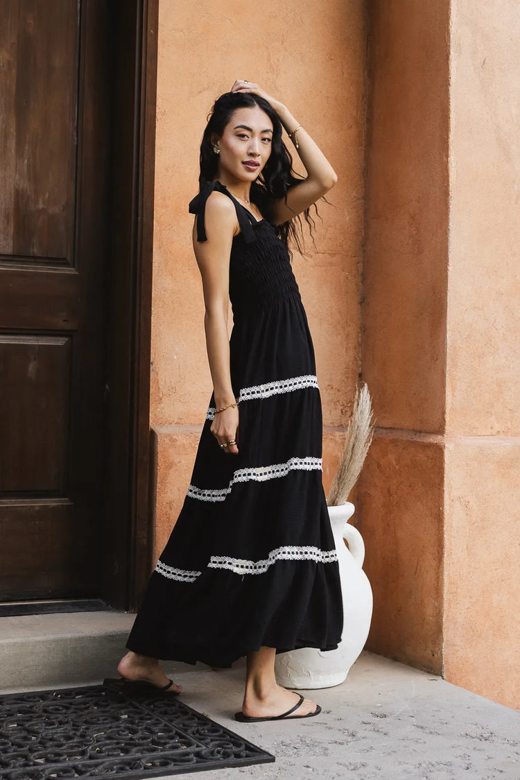 Tiered skirt dress in black 