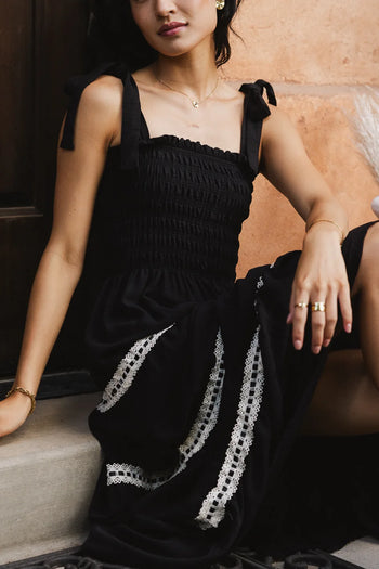 Elastic top dress in black 