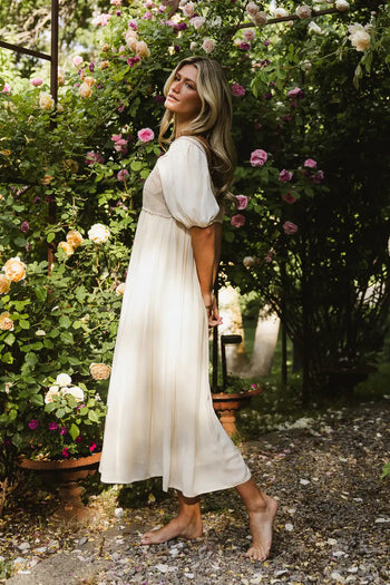 Short sleeves dress in natural 