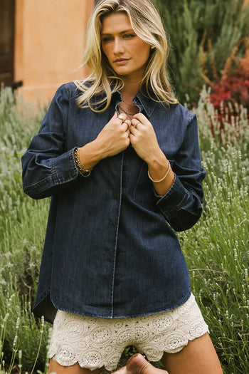 Long sleeves denim jacket 