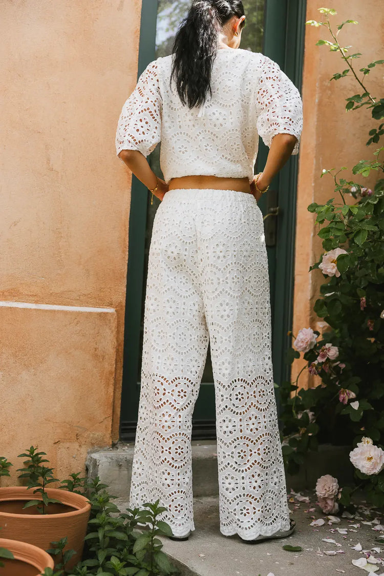 Plain color pants in white 