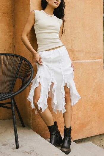 Woven skirt in white 