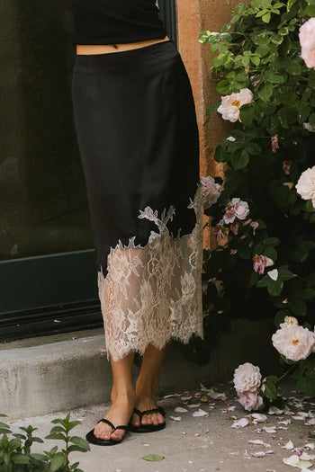 Asymmetrical midi skirt in black  