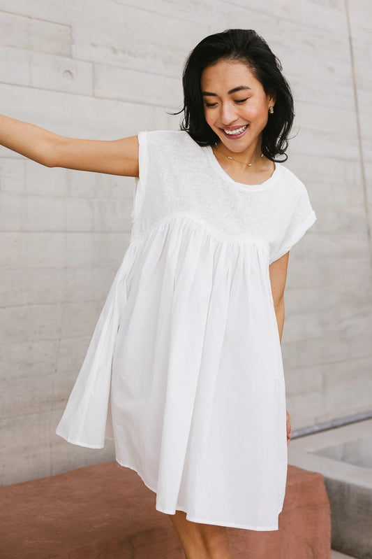 Round neck mini dress in white 