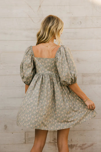 Woven dress in olive 