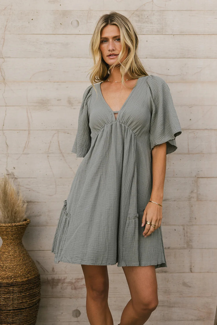 V-Neck midi dress in sage 