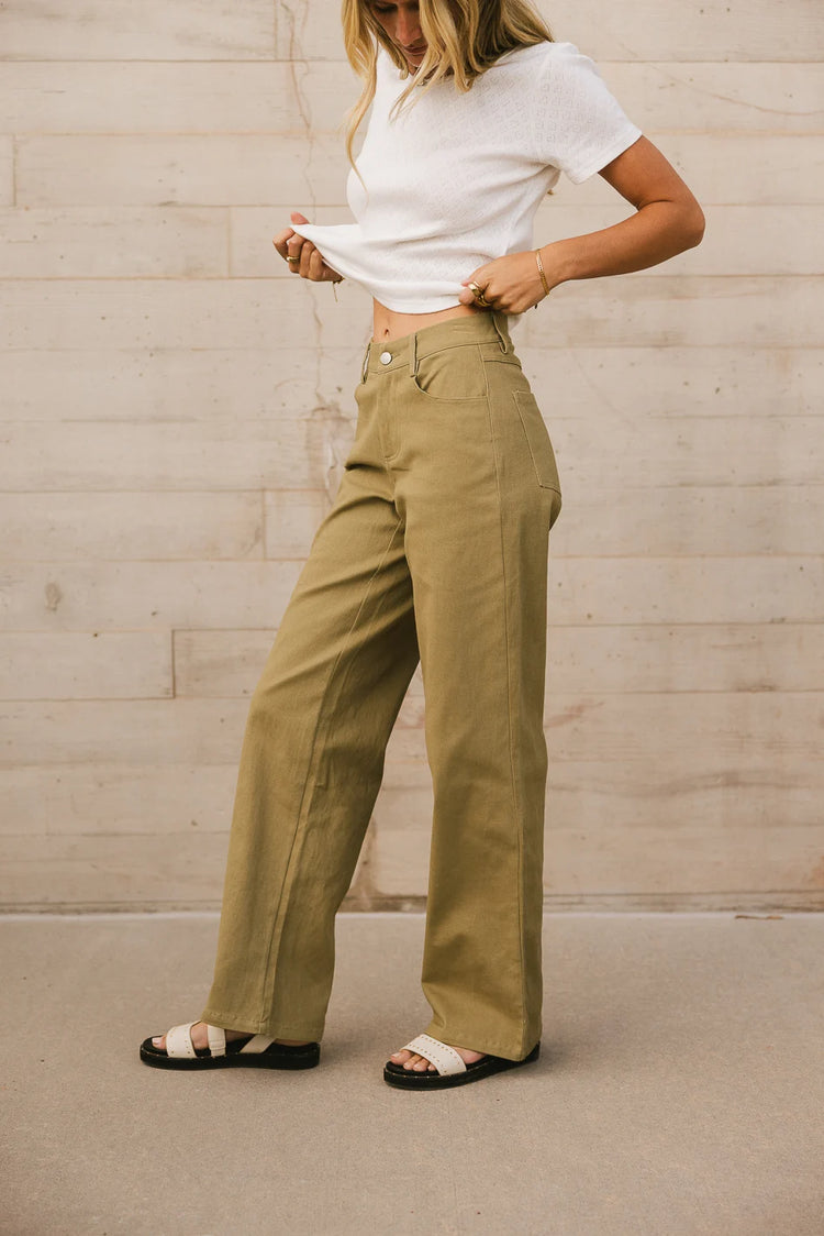 High rise pants in olive 