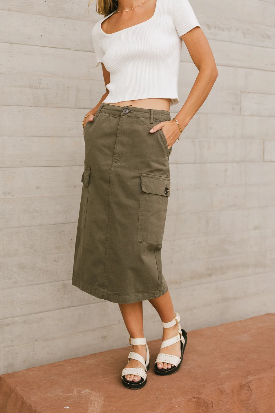 Olive cargo skirt hotsell